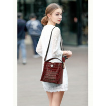 Autumn and winter new trendy patent leather ladies bag wild fashion one-shoulder diagonal bag bright leather bucket bag fit 18mm snap button jewelry