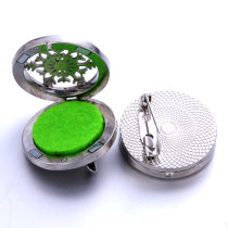 Perfume essential oil diffuser tree brooch personality hollowed out aromatherapy clothing accessories brooch