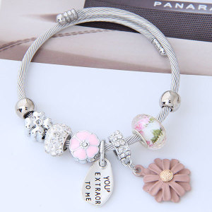 Adjustable Stainless Steel Bracelet Daisy Pendant Bracelet