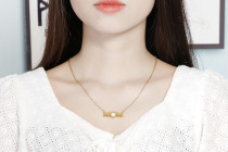 Stainless steel MOM heart-shaped shell necklace Mother's Day gift