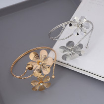 Metal flower armband with diamond open arm bracelet bracelet