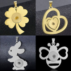 （Delivery time of 7 days） 18 styles Stainless steel love Christmas snake rabbit Clover Little Bear I love Jesus Pendant fit 20MM Snaps button jewelry wholesale