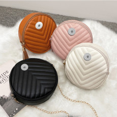 V-shaped small round bag, simple and fashionable crossbody bag fit 20MM Snaps button jewelry wholesale