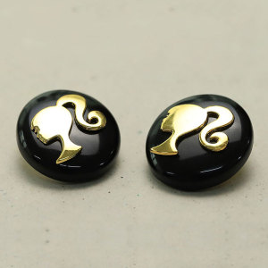 28MM Barbie Oval Black Background Gold snap button charms