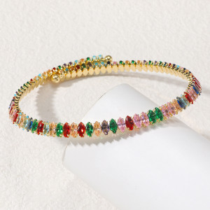 Crystal studded short elastic collar