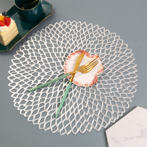 38CM Hollow dining mat PVC gilded insulation dining mat Western dining mat