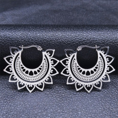 Stainless steel hollow pattern earrings