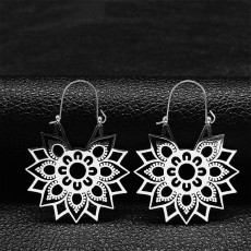 Stainless steel hollow pattern earrings