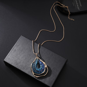 Fashionable and versatile, high-end feeling, hollowed out irregular water drop pendant, long necklace