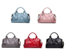 Simple and fashionable shoulder bag and crossbody bag