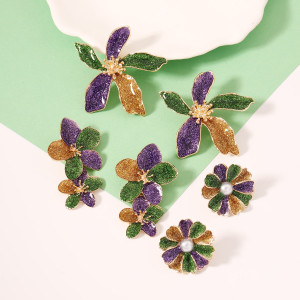Carnival Alloy Gold Powder Shining Earrings