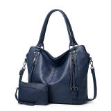 Large capacity tassel accessory Tote diagonal shoulder bag