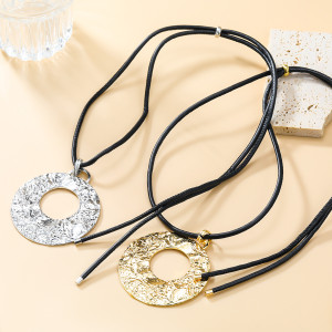 Alloy circular metal pendant, extra long, extendable and adjustable necklace