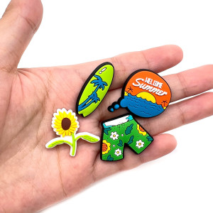Summer style Cartoon Cute Sanrio Anime Cartoon Kid junior style silicone bracelet  PVC luminous cartoon accessories creative Cartoon