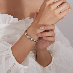Stainless steel beaded zircon three-dimensional frosted love bracelet