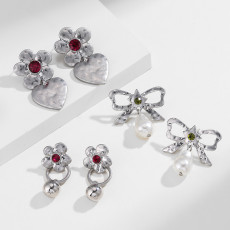 Love Flower Retro Alloy Earrings