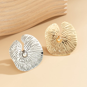 Fashion Metal Liquid Flower Ring