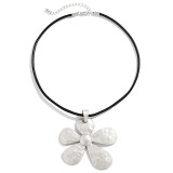 Fashion Metal Liquid Flower Necklace