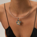 Stainless steel flower necklace