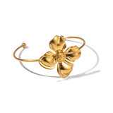Stainless steel flower bracelet