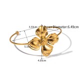 Stainless steel flower bracelet