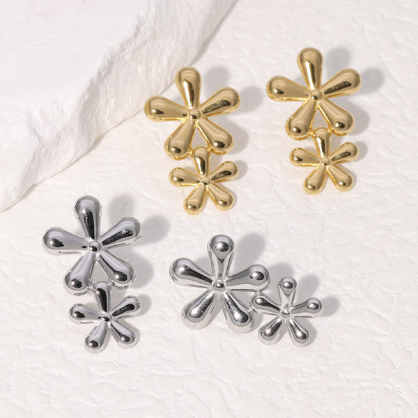 Stainless steel flower earrings