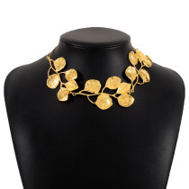 Elegant Metal Leaves Exaggerate Personality Neckchain Earrings