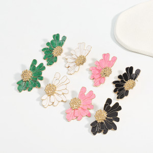 Alloy floral pattern earrings
