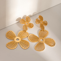 Stainless steel flower earrings