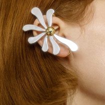 Stainless steel flower earrings