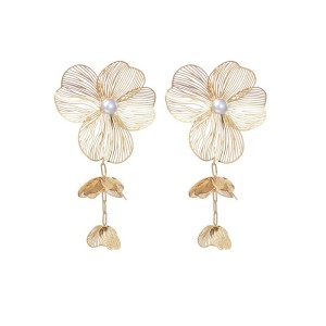Stainless steel flower earrings