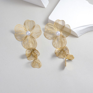 Stainless steel flower earrings