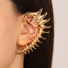 Thorn spine skeleton mechanical wind shaped metal ear clip ear hook