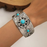 Vintage turquoise inlaid bracelet carved with vintage bohemian style accessories