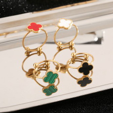 Stainless steel clover ring