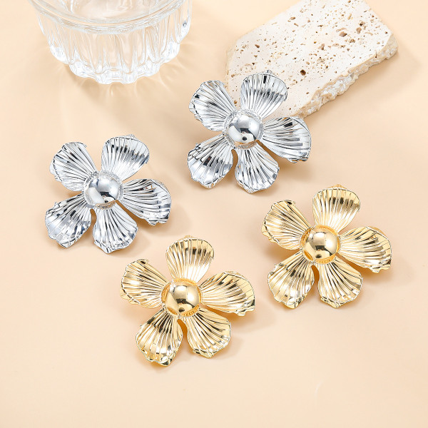 Alloy flower  earrings