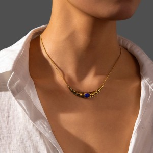 Stainless steel retro pleated necklace