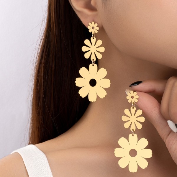 Alloy flower earrings