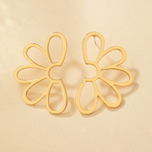 Alloy flower earrings