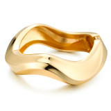 Irregular personalized metal bracelet