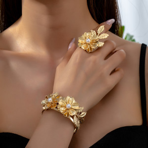 Metal Flower Pearl Bracelet Ring Set