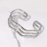Stainless steel wavy bracelet