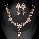 Fashionable and minimalist bridal jewelry, crystal necklace, earring set