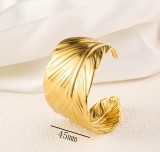Stainless steel concave convex patterned open bracelet