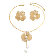 Flower inlaid pearl necklace earrings