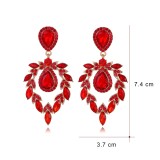 Elegant luxury earrings with diamond studded earrings for brides' wedding earrings