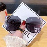 Brick lined sun protection sunglasses