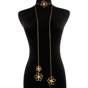 Metallic texture, simple temperament, floral long necklace, multiple ways to wear accessories