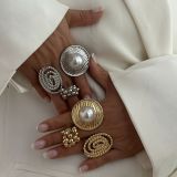 Irregular elliptical alloy winding ring, geometric ripple pearl ring