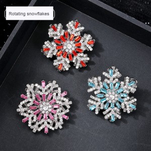 Rotatable Christmas snowflake brooch